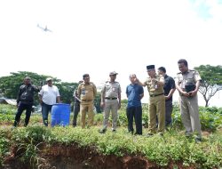 Ke Kamal, Walikota Jakbar Tinjau Kawasan Urban Farming