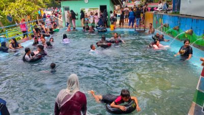 Tradisi Padusan, Ribuan Orang Serbu 3 Umbul di Kebonarum Klaten