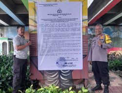 Polsek Kembangan Pasang Spanduk Maklumat Kapolda Metro Jaya Dalam Menyambut Puasa Ramadhan 1444 H