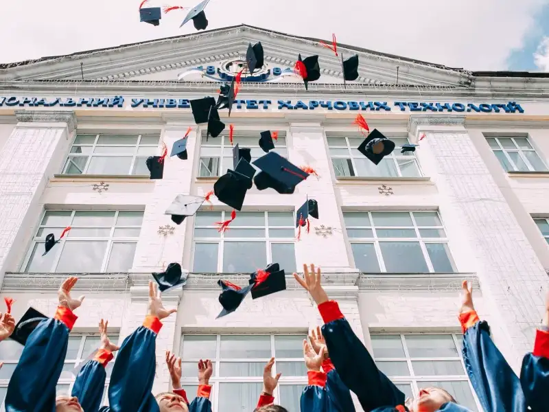 Kemendikbud Keluarkan SE Wisuda Sekolah Tidak Wajib