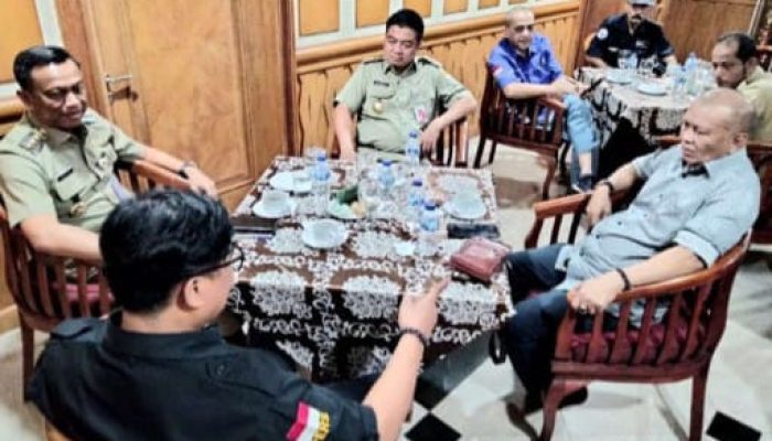 Pemantapan Sinergitas, Jurnalis PWI Sarapan Pagi dan Ngopi Bareng Walikota Jakarta Selatan