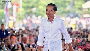 Di hadapan relawannya, Presiden Joko Widodo mewanti-wanti agar tidak salah memilih, karena pemimpin yang keliru bisa membuat keadaan jadi tidak normal.