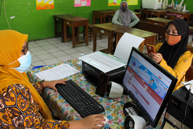 Rapat Dengan Kemendikbud, Anggota Komisi X DPR Ungkap Masalah "Anak Titipan" di PPDB