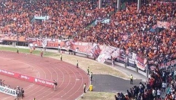 Ricuh Suporter Usai Persija vs Persib Polisi Amankan  Korban 