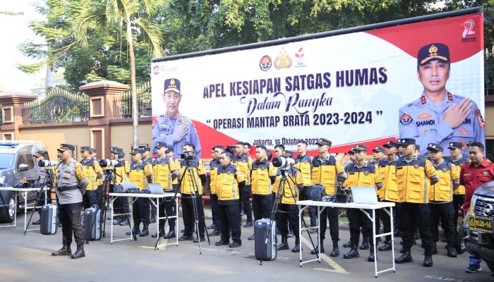 Humas Polri Gelar Pasukan Kesiapan Satgas Humas Dalam Pengamanan Pemilu 2024