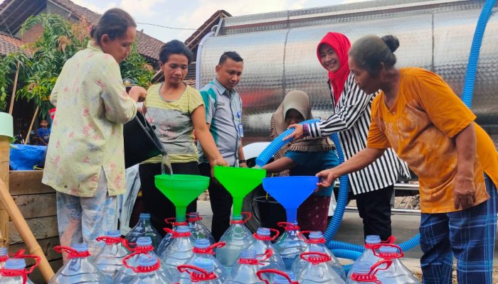 Dampak El Nino, Anggota DPRD Jateng Kadarwati Gerak Cepat Droping Air