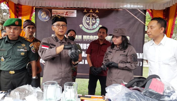 Putusan PN Incracht, Kejari Buleleng Musnahkan Barang Bukti,Narkoba Mendominasi