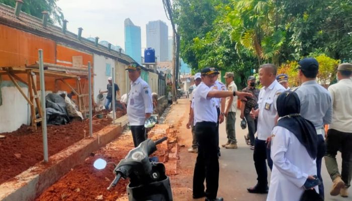 Bangunan Liar di Wilayah Jakarta Barat Disulap Jadi Taman