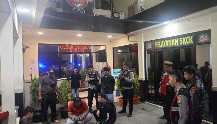 Polisi Amankan Pemuda Jakbar  Di Gorong Gorong Bukan Pelaku Begal Tapi Pelaku Narkoba
