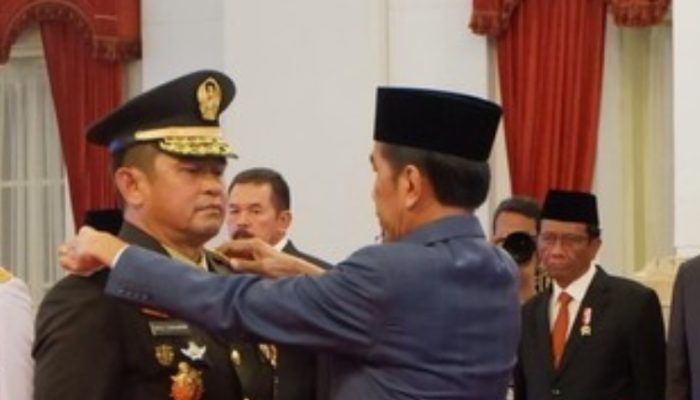 Presiden Jokowi Lantik Letjen Maruli Simanjuntak Menjabat Kepala Staf Angkatan Darat (KSAD)