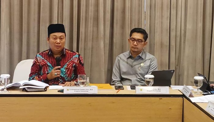 Srena Polri dan Kompolnas  Rapat Bersama  Merumuskan dan Menyusun Arah Kebijakan Polri di 2024