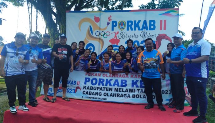 Taklukkan Kecamatan Nanga Pinoh di Final, Belimbing Raih Medali Emas Cabang Voley ball Putra PORKAB Kec-ll Kabupaten Melawi