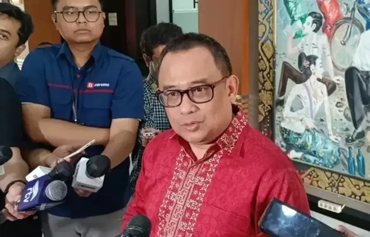 Benarkah Jokowi Angkat Jutaan CPNS Jika Gibran Meraih kemenangan Pilpres? Hal ini Jawaban Istana