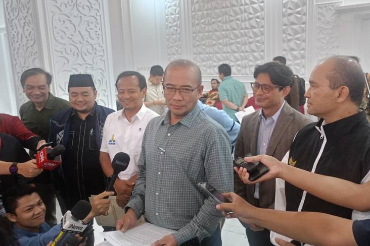 KPU: Debat Terakhir Pilpres 2024 Tetap Dihadiri 75 Orang Tim Pasangan Calon