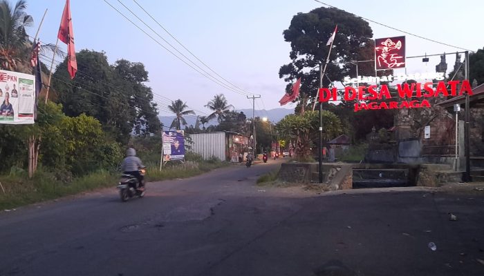 Pemkab Buleleng Tak Punya Malu Dengan Warganya, Jalan Jagaraga Sawan Dibiarkan Rusak Parah