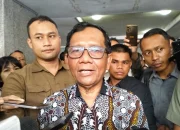 Mahfud MD Mengingatkan Ketua KPU Hasyim Asy’ari Tak Mengulangi Kesalahan: Bisa Dipecat
