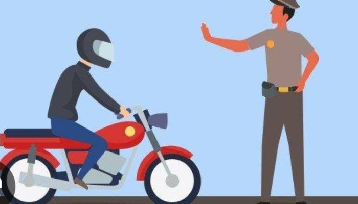 Petugas Dishub Terseret Saat Coba Hentikan Motor di Terminal Klaten