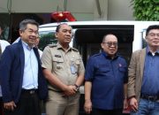 Wali Kota Jakbar Terima Bantuan Dua Unit Ambulan Untuk Pelayanan Kesehatan