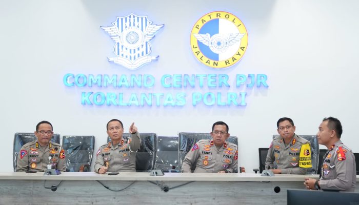 Tinjau Command Center, Kakorlantas Pastikan Pengamanan Operasi Ketupat Terkoordinasi