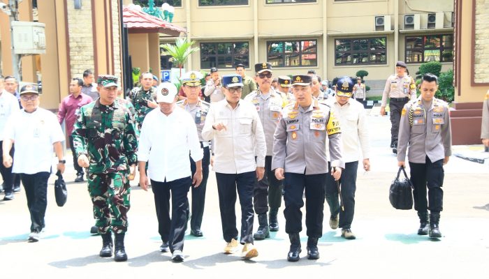 Pastikan Keamanan Arus Balik Lebaran, Kapolri Patroli Udara Jalur Tol