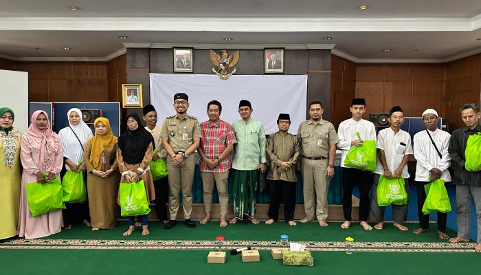 Tokoh Pemuda Jakarta Barat Abdul Aziz SH MH Hadiri Santunan Yatim, Dhuafa, dan Para Janda Diadakan Kelurahan Kembangan Selatan Jakarta Barat