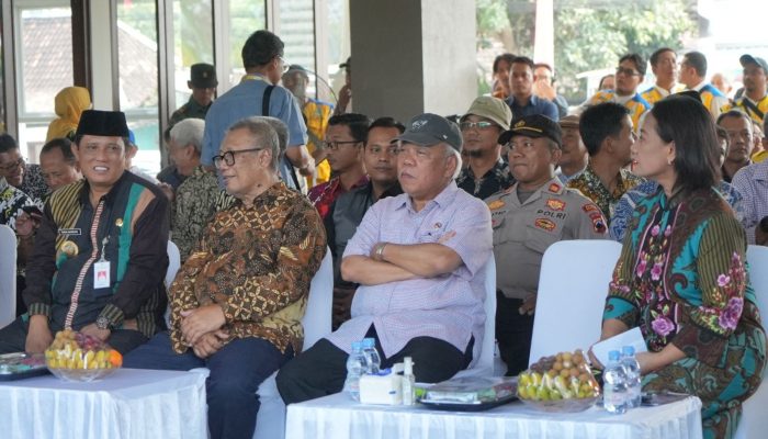 Menteri Basuki Resmikan Stasiun Lapangan Geologi Bayat