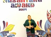 Prof Anna Mariana Meraih Penghargaan Nusantara Award 2024 Untuk Kategori Penggerak UMKM dan Ekonomi Kreatif