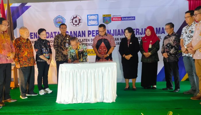 Siapkan Lulusan Siap Kerja, Yayasan Kristen Klaten Teken Kerjasama dengan Mitra Mandiri Cikarang