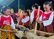 Kemeriahan Gejog Lesung Warnai HUT RI ke-79 di Lapangan Desa Tirtomarto