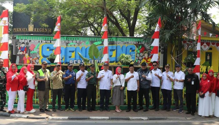 Camat Kembangan Resmikan Tiga Lokasi Penataan Kawasan di Srengseng