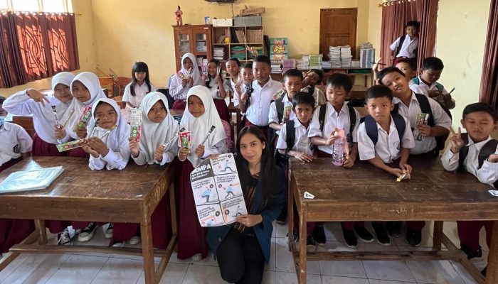 Siaga Bencana, Mahasiswa KKN Undip Berikan Edukasi Tanggap Darurat Gempa Bumi untuk Anak Sekolah Dasar