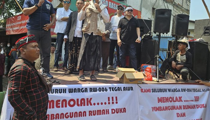 Ratusan Warga Menceng Kalideres Demo Tuntut Pencabutan PBG Jabar Agung