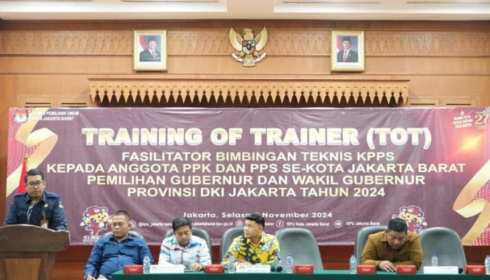 PPK dan PPS se-Jakarta Barat Dibekali Bimtek Jelang Pilkada 2024