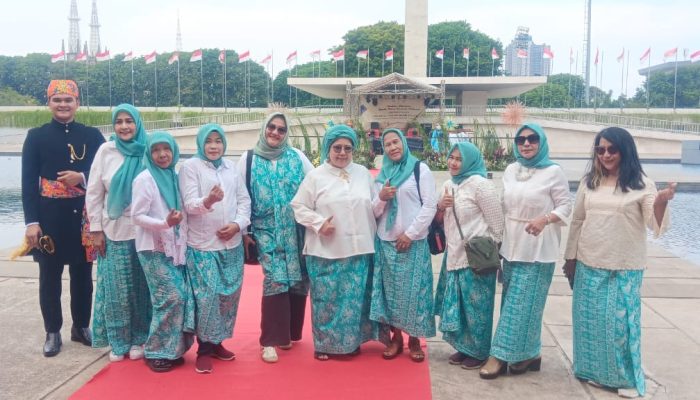 Peringati Hari Batik Nasional, Badan Otonom Mpok None Bamus Betawi Gelar “Jakarta Batik Carnival”