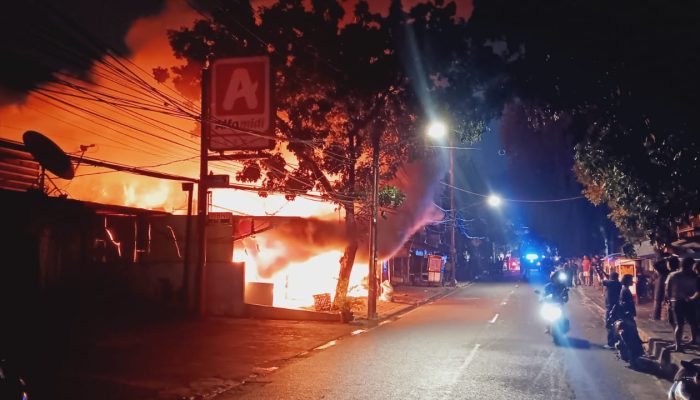 Kebakaran Landa 4 Kios di Meruya Utara, Jakarta Barat: Tidak Ada Korban Jiwa