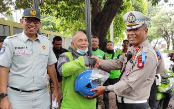 Satlantas Polres Metro Jakarta Barat Ajak Driver Online dan Mikrotrans Jadi Pelopor Keselamatan Lalu Lintas