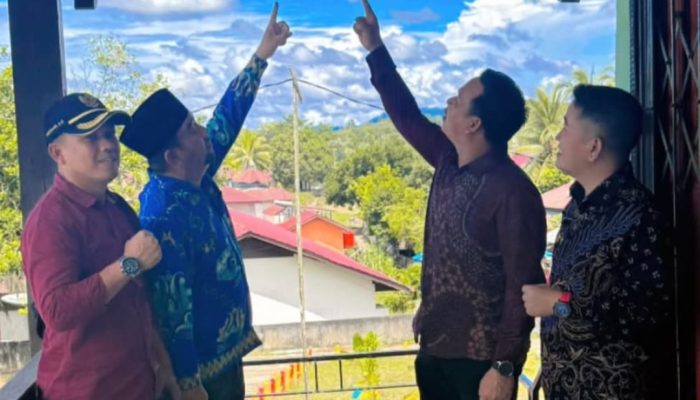 Inoh Abu Gito Kades Tanjung Gunung bersama dua Rekannya dan Camat Tanah Pinoh Serius Dukung APH Perangi Narkoba