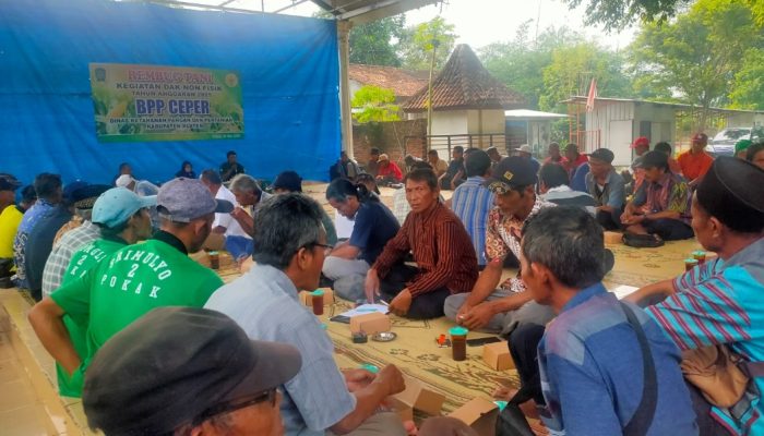 Rembug Tani di Ceper Bahas Persoalan Hama dan Produksi Hasil Pertanian