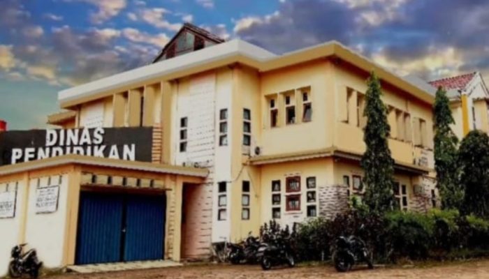 Ada Indikasi Pembiaran oleh Kadisdikbud Melawi terhadap Oknum Guru Penerima Dana Khusus yang Diduga Lalai Tugas