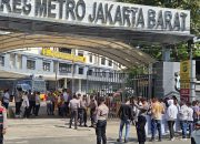Dugaan Investasi Bodong, Massa Pendemo Desak Polres Jakbar Tegas Seret Terduga Pelaku