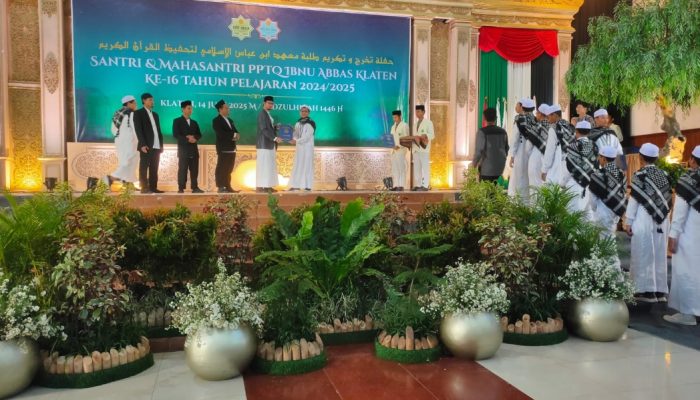 PPTQ Ibnu Abbas Klaten Gelar Haflah Takharruj ke-16, Teguhkan Komitmen Cetak Generasi Qur’ani