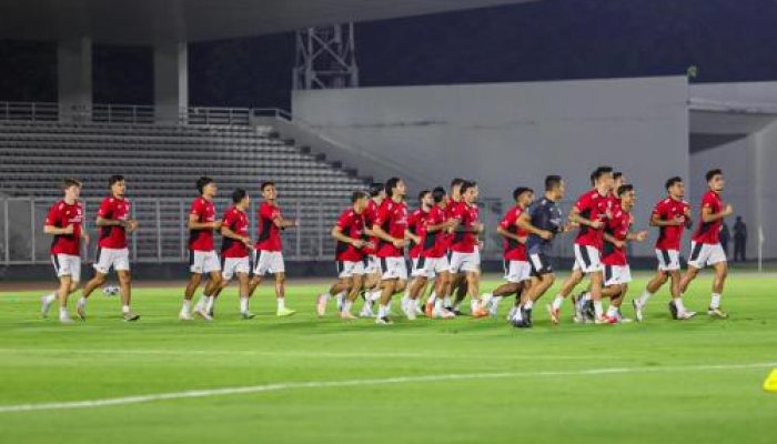 Timnas Hadapi China di GBK, Kluivert Harus Coret 7 Nama dari Skuad Garuda