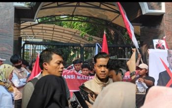 AMPH Gelar Aksi Unjuk Rasa di Kejaksaan Agung: Soroti Dugaan Pelanggaran Hukum oleh Salah Satu Direktur BUMN