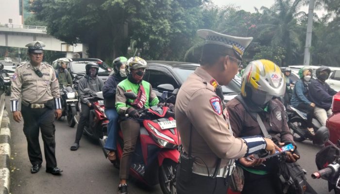 Operasi Patuh Jaya 2025 Dimulai: Satlantas Jakarta Barat Prioritaskan Edukasi Humanis untuk Keselamatan Berkendara