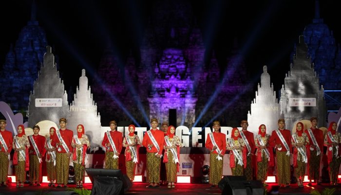 Kalvindra & Nabila Dinobatkan Sebagai Duta GenRe Klaten 2025, Ajang Meriah di Candi Sewu