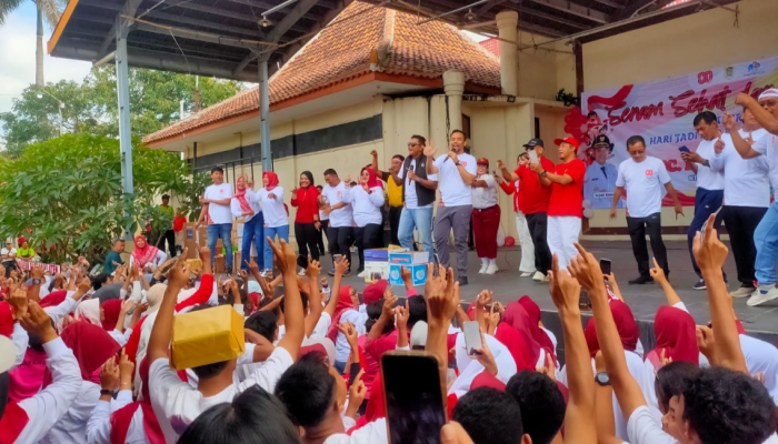 Meriah, Senam Sehat & Berbagi di Klaten Utara, Bupati Hamenang Nyanyi “Klaten Pancen Keren”