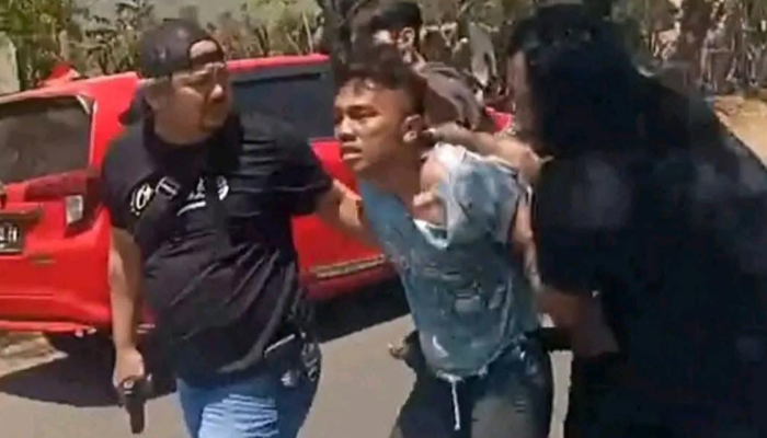 Eks Polisi Bripda Alvian Sinaga Ditangkap Usai Masuk DPO Kasus Pembunuhan Sadis di Indramayu