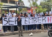 ​Aksi ‘September Hitam’ Mahasiswa di Kemang Serukan Keadilan HAM dan Reformasi