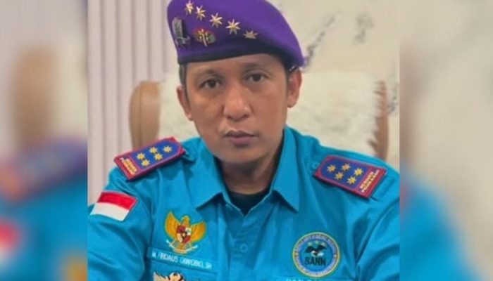 Tak Main-Main, Firdaus Oiwobo Siap Sikat Semua yang Serang Jokowi-Gibran