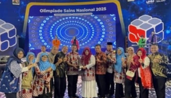 Raih 79 Medali, DKI Jakarta Juara Umum Olimpiade Sains Nasional 2025